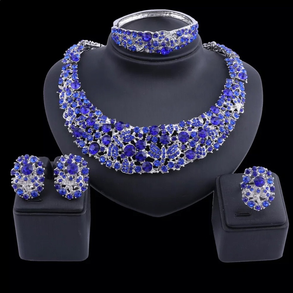 Blue crystal necklace set for party